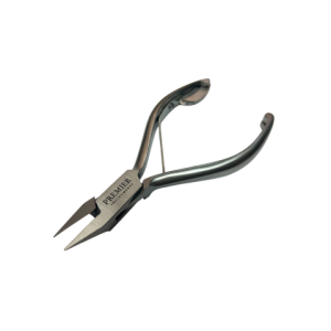 Coupe ongle orteil mâchoire droite